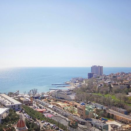 Gagarin Plaza Apartment Odessa Esterno foto